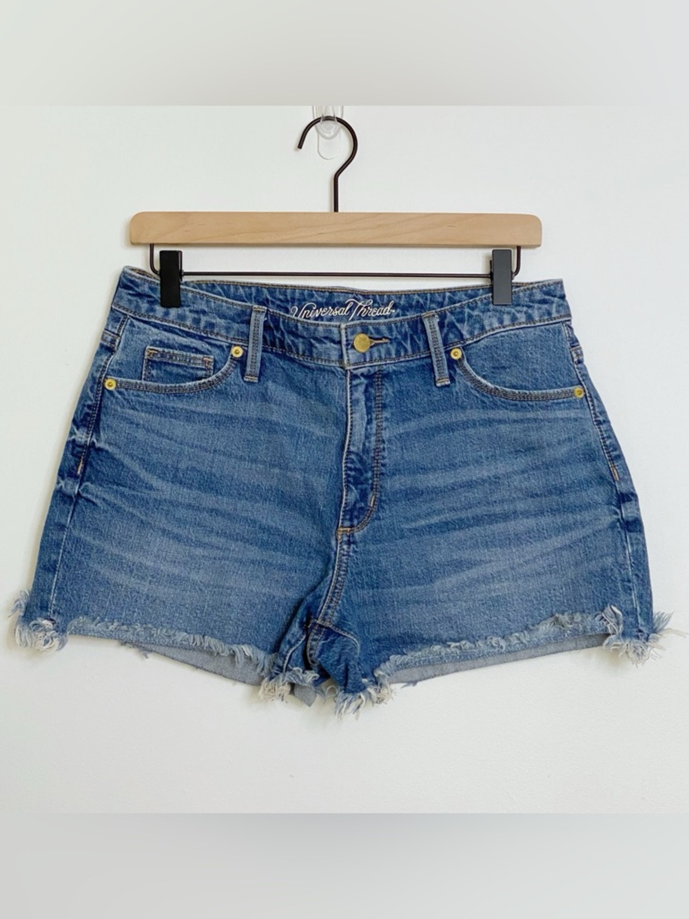 Universal Thread Shorts - Frayed Hi Rise Shortie - size 8